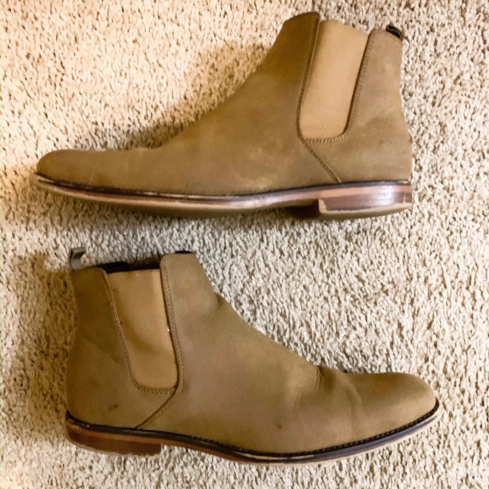 Chelsea Boots( Make Offers)